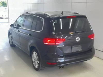 Volkswagen GOLF TOURAN