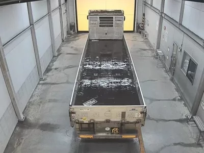 Isuzu TRUCK