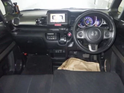 Honda N BOX SLASH