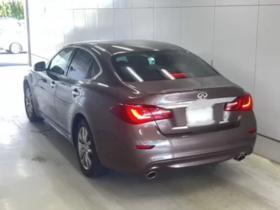 Nissan FUGA