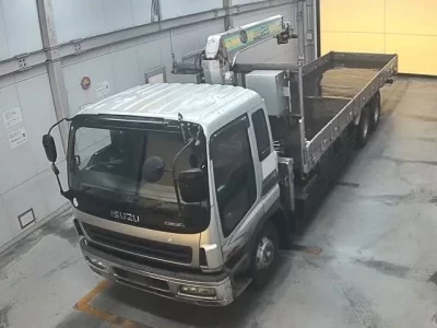 Isuzu TRUCK