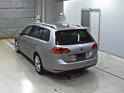 Volkswagen GOLF VARIANT