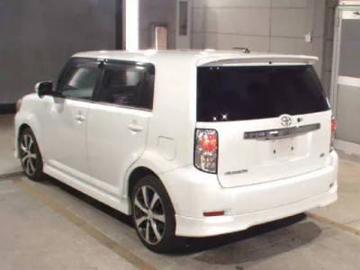 Toyota COROLLA RUMION