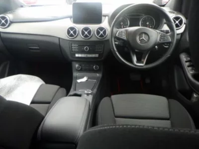 Mercedes-Benz B CLASS