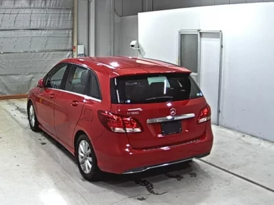 Mercedes-Benz B CLASS
