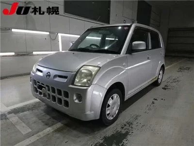 Nissan PINO