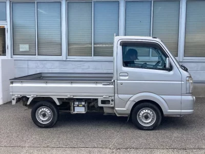 Nissan CLIPPER TRUCK