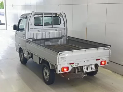 Nissan CLIPPER TRUCK