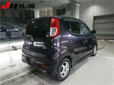 Suzuki MRWAGON