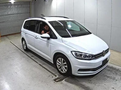 Volkswagen GOLF TOURAN