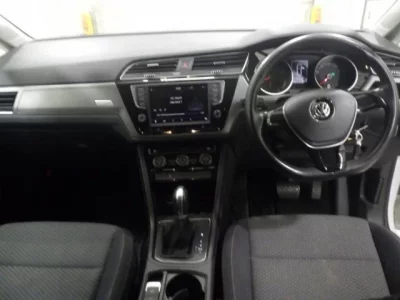 Volkswagen GOLF TOURAN