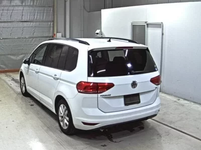 Volkswagen GOLF TOURAN