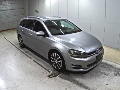 Volkswagen GOLF VARIANT