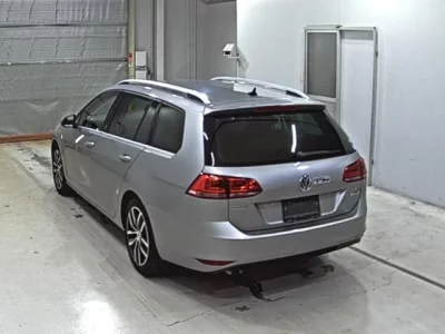 Volkswagen GOLF VARIANT