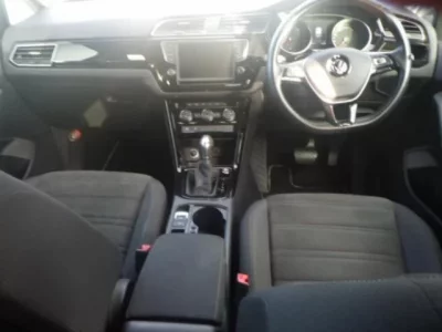 Volkswagen GOLF TOURAN