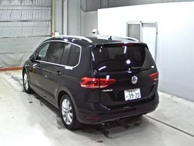 Volkswagen GOLF TOURAN