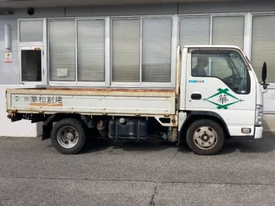 Isuzu ELF