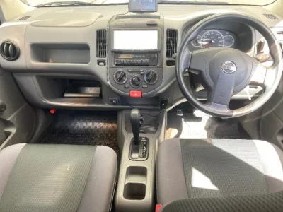 Nissan AD