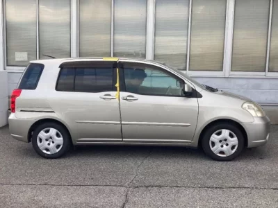 Toyota RAUM