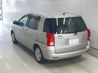 Toyota RAUM