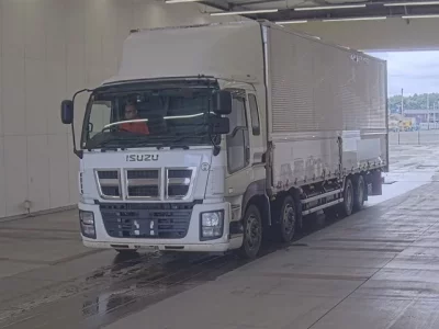 Isuzu GIGA