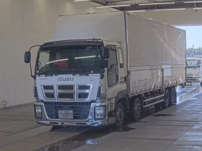 Isuzu GIGA
