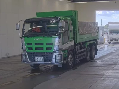 Isuzu GIGA