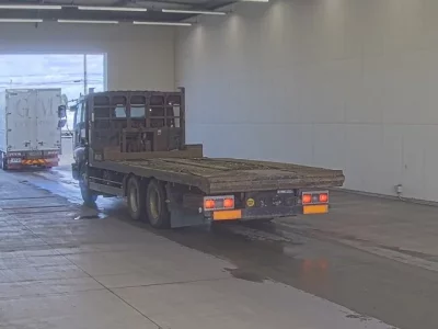 Isuzu GIGA