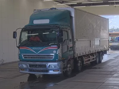 Isuzu GIGA
