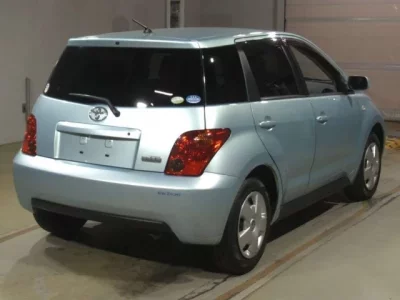 Toyota IST