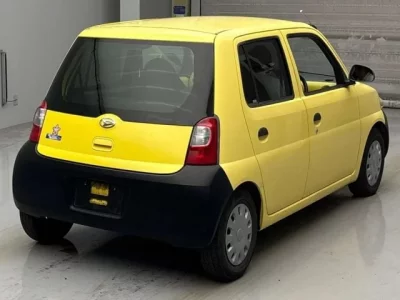 Daihatsu Esse