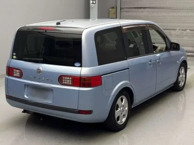 Nissan LAFESTA