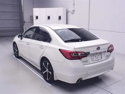 Subaru LEGACY B4