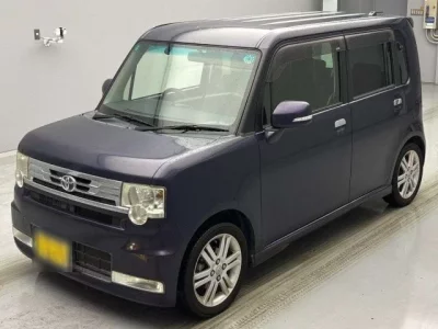 Toyota PIXIS SPACE