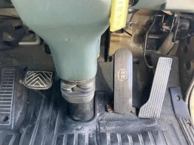 Nissan TRUCK