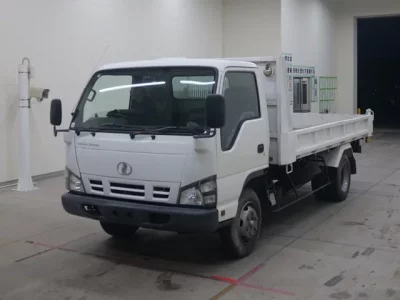 Nissan TRUCK