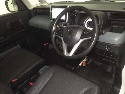 Suzuki SPACIA BASE