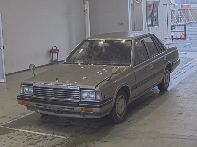 Nissan LAUREL