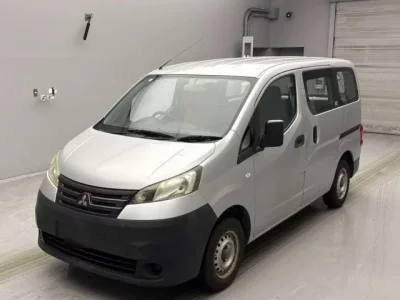 Mitsubishi DELICA