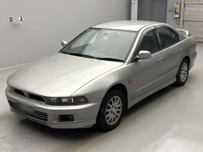 Mitsubishi GALANT