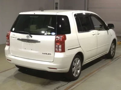 Toyota RAUM