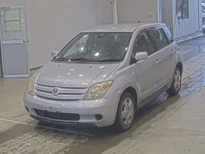 Toyota IST