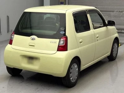 Daihatsu Esse
