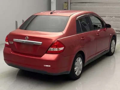 Nissan TIIDA LATIO