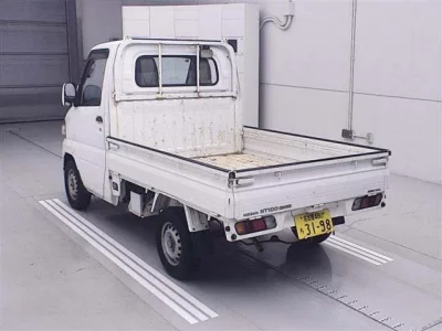 Nissan CLIPPER TRUCK