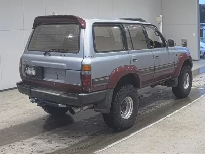 Toyota LAND CRUISER