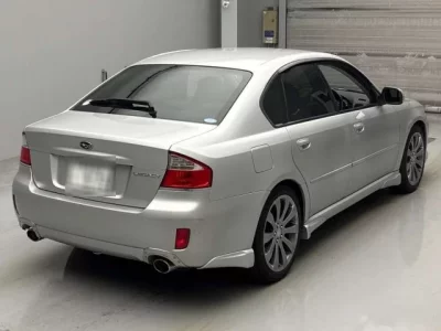 Subaru LEGACY B4