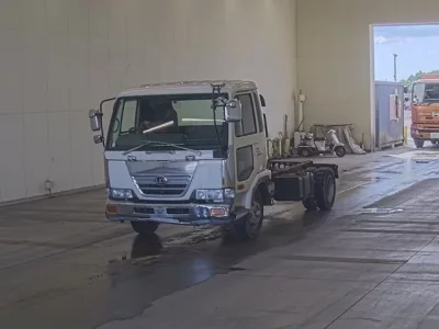 Nissan CONDOR