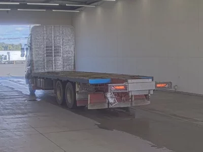 Nissan TRUCK