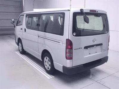 Toyota REGIUS ACE VAN